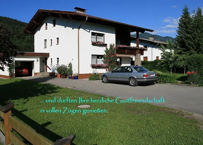 公寓 斯查兹度假屋 罗伊特